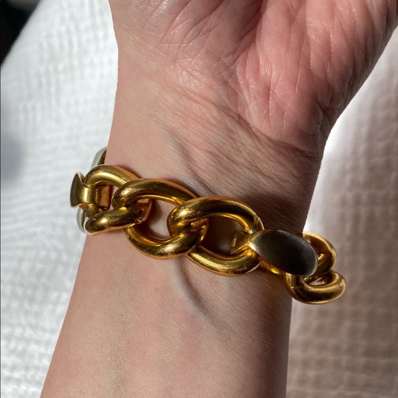 Lucite and Gold Chain Bracelet - Picture 4 of 5